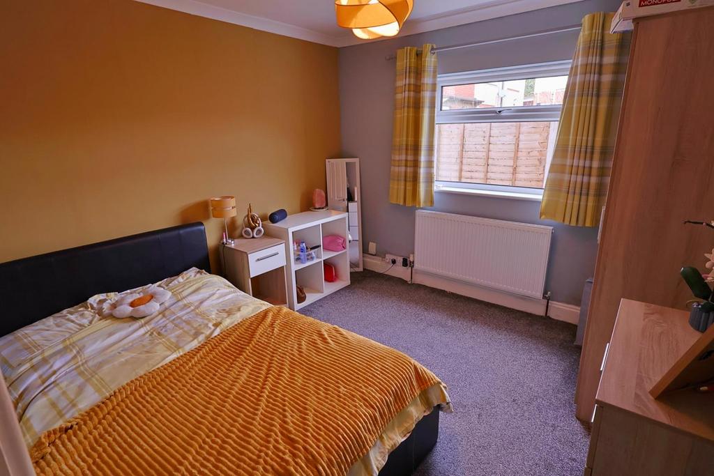 Downstairs Bedroom / Home Office / Playroom