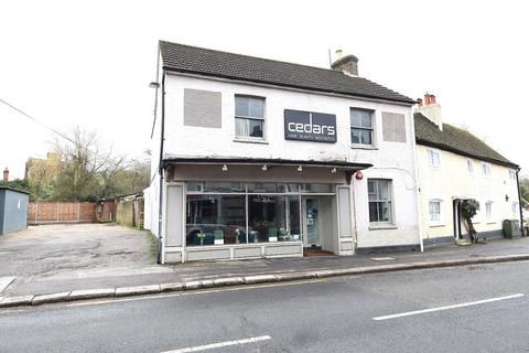 undefined, High Street, Bushey WD23