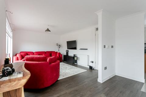 3 bedroom terraced house for sale, Fergus Avenue, Livingston, EH54