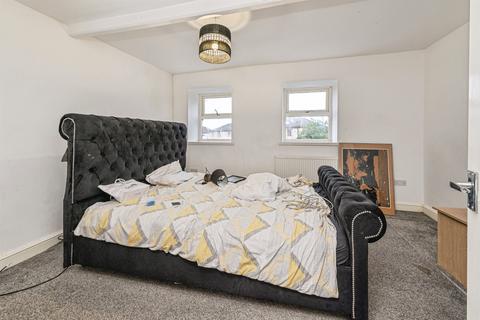 2 bedroom terraced house for sale, Henderson Place, Bradford