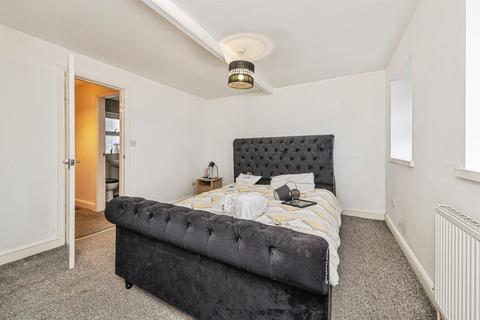 2 bedroom terraced house for sale, Henderson Place, Bradford