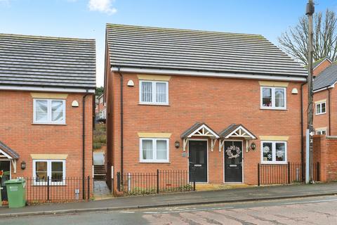 2 bedroom semi-detached house for sale, Chester Road North, Kidderminster