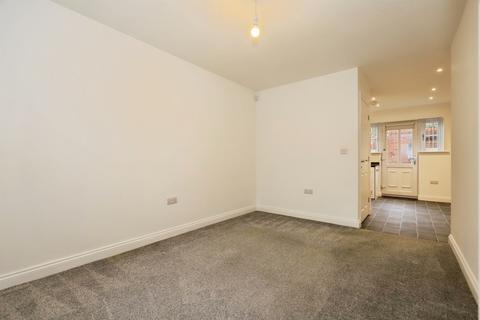 2 bedroom semi-detached house for sale, Chester Road North, Kidderminster