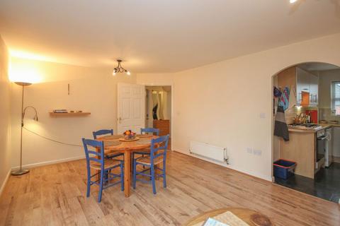 2 bedroom flat to rent, DUCKHAM COURT, COUNDON, COVENTRY CV6 1PZ