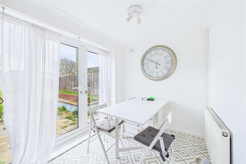 3 bedroom end of terrace house for sale, Within easy walking distance to Clevedon Town Centre
