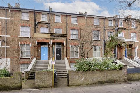 2 bedroom flat for sale, Coningham Road, Shepherd's Bush W12