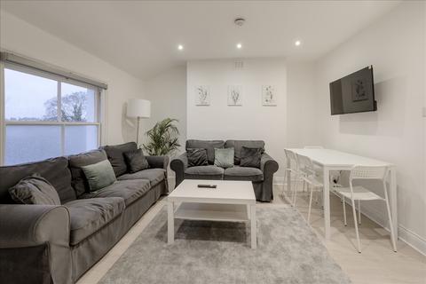 2 bedroom flat for sale, Coningham Road, Shepherd's Bush W12