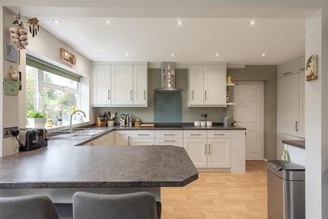 undefined, Tuffnells Way, Harpenden