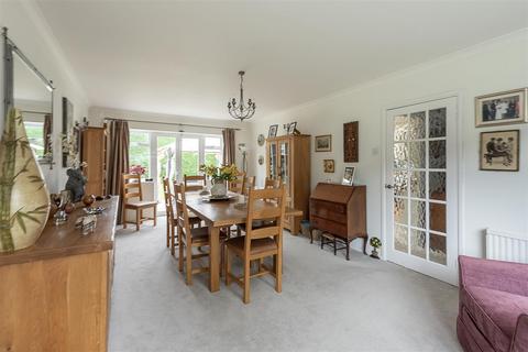 undefined, Tuffnells Way, Harpenden