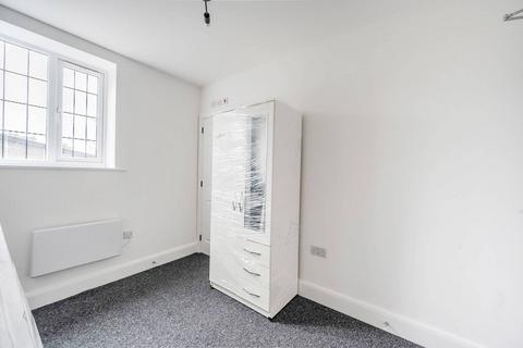 undefined, High Street, Watford, Bushey, WD23