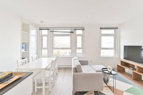 2 bedroom flat to rent, Lavender Hill, SW11, Battersea, London, SW11