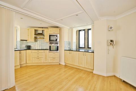 4 bedroom end of terrace house for sale, Moffats Drive, South Horrington Village, Wells
