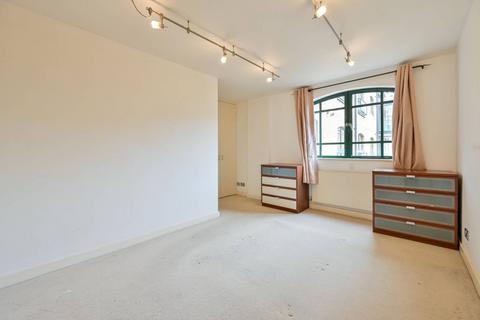 2 bedroom flat to rent, Butlers & Colonial Wharf, Bermondsey, London, SE1