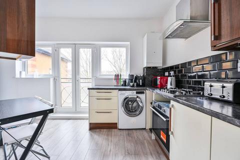 1 bedroom flat to rent, Middleton Drive, Rotherhithe, London, SE16
