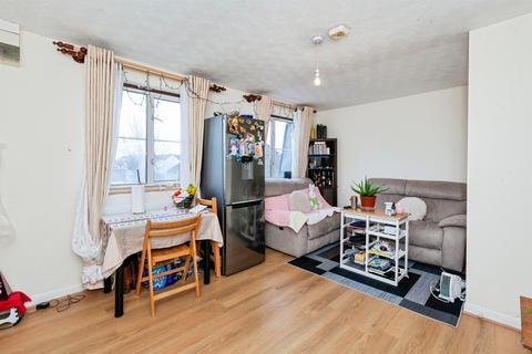 1 bedroom flat for sale, Littledown Road, Slough