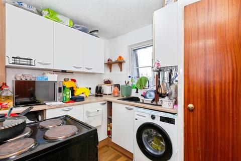 1 bedroom flat for sale, Littledown Road, Slough