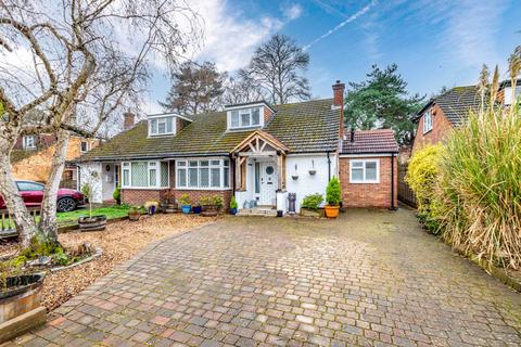 4 bedroom semi-detached house for sale, Blackdown Close, Surrey GU22