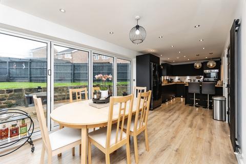 5 bedroom detached house for sale, Magnolia Close, Shafton, Barnsley