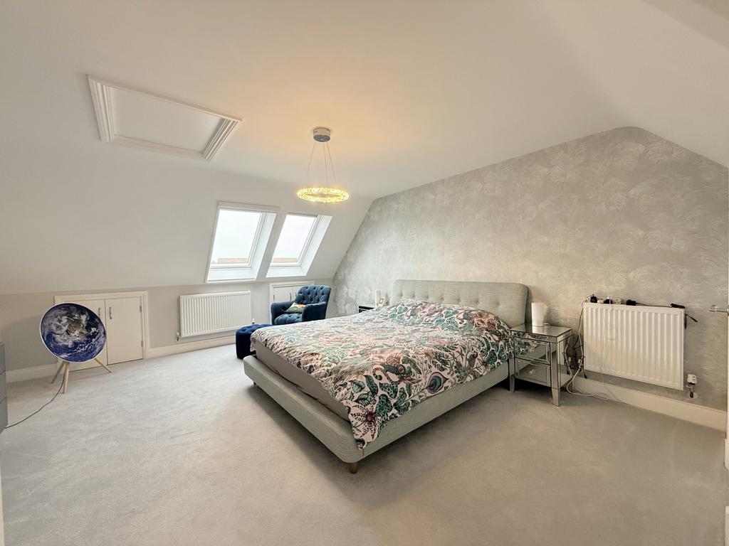 Main Bedroom