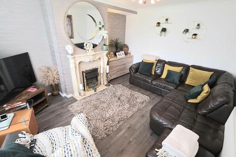 4 bedroom semi-detached house for sale, George Eliot Avenue, Warwickshire CV12