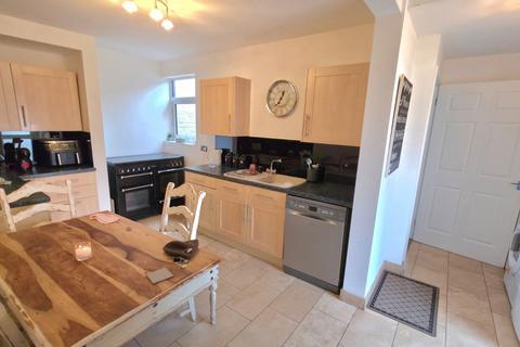 4 bedroom semi-detached house for sale, George Eliot Avenue, Warwickshire CV12