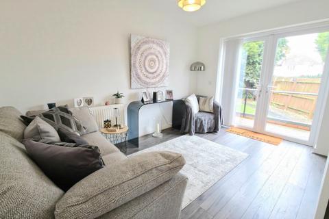 4 bedroom semi-detached house for sale, George Eliot Avenue, Warwickshire CV12