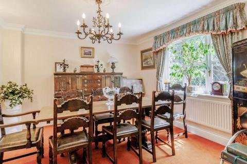 5 bedroom detached house for sale, Drakes Drive, London, HA6