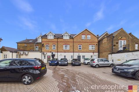 1 bedroom flat for sale, Turners Hill, Cheshunt, Waltham Cross EN8 9DG