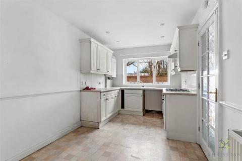 3 bedroom semi-detached house for sale, Althorp Gardens, Pershore