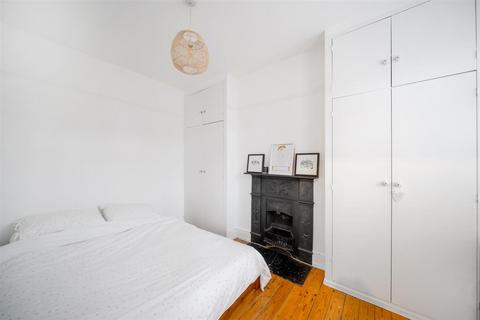 3 bedroom terraced house for sale, Carlton Park Avenue, Raynes Park SW20