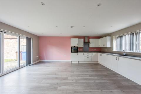 3 bedroom detached bungalow for sale, Thetford Road, Brandon