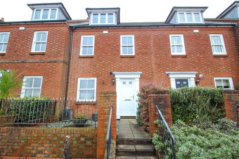 3 bedroom terraced house for sale, Meadow Lane, Hamble, Southampton, Hampshire, SO31