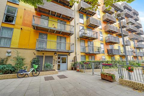 2 bedroom flat for sale, Wenlock Street, London