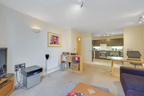 2 bedroom flat for sale, Wenlock Street, London