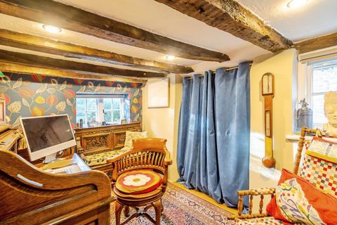 5 bedroom cottage for sale, North Bersted Street, Bognor Regis