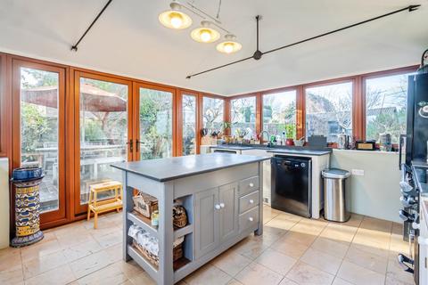 5 bedroom cottage for sale, North Bersted Street, Bognor Regis