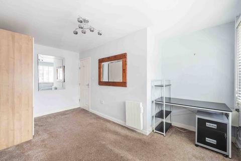 undefined, Gammons Lane, Watford, WD24