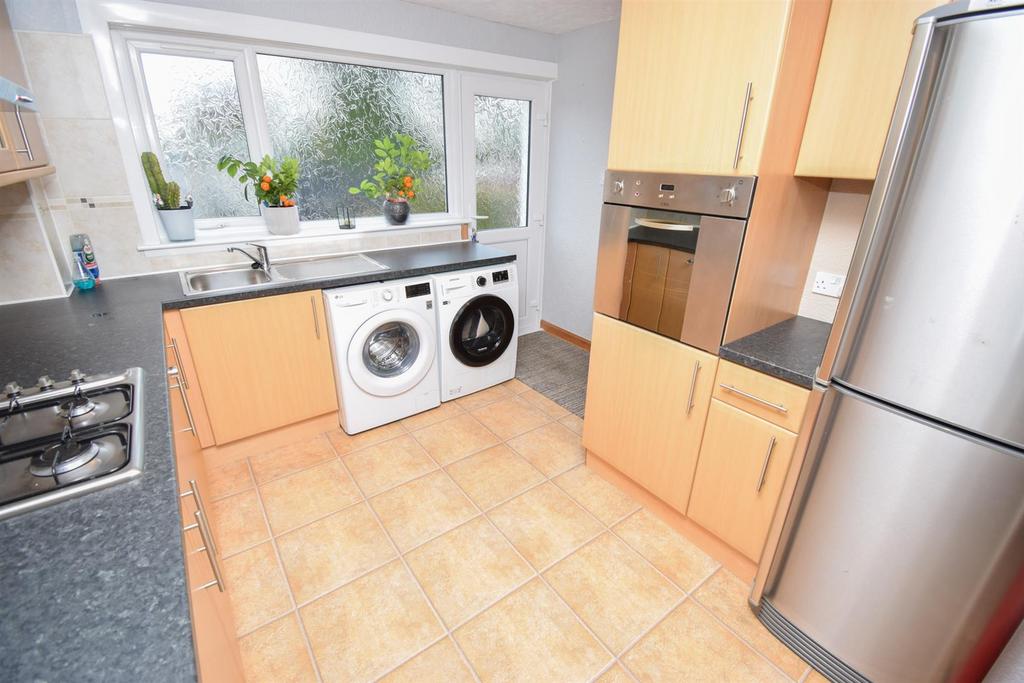 KITCHEN-2.jpg