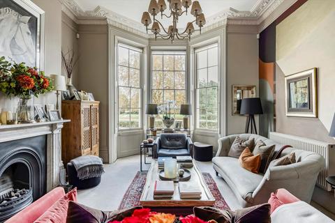 undefined, Clarence Square, Cheltenham, Gloucestershire GL50