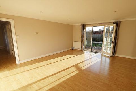 3 bedroom terraced house to rent, Butlers Pond, Whitchurch Hill
