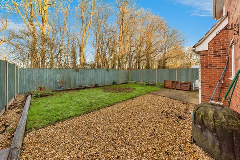 4 bedroom detached house for sale, Youngs Close, Coddington, Newark