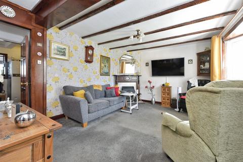 3 bedroom semi-detached house for sale, Park Vale Drive, Thrybergh, Rotherham