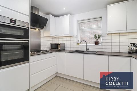 3 bedroom semi-detached house for sale, Buryholme, Wormley
