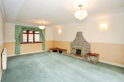 undefined, Bronheulwen, Porth