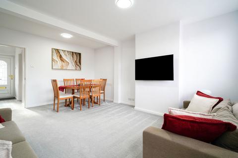 3 bedroom terraced house for sale, Bickenhill Park Road, Solihull