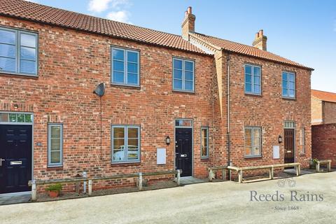3 bedroom terraced house to rent, Lady Smith Court, North Yorkshire YO8