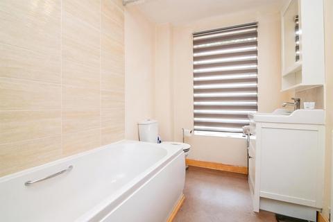 2 bedroom apartment for sale, Bradfield Way, Dudley