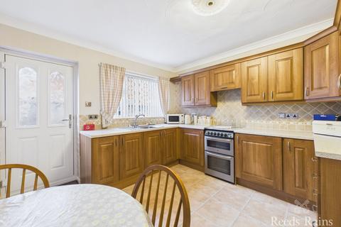 3 bedroom bungalow for sale, Chingford Grove, Durham TS19