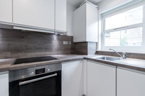 2 bedroom ground floor flat to rent, 25 Salisbury Place Langton Road