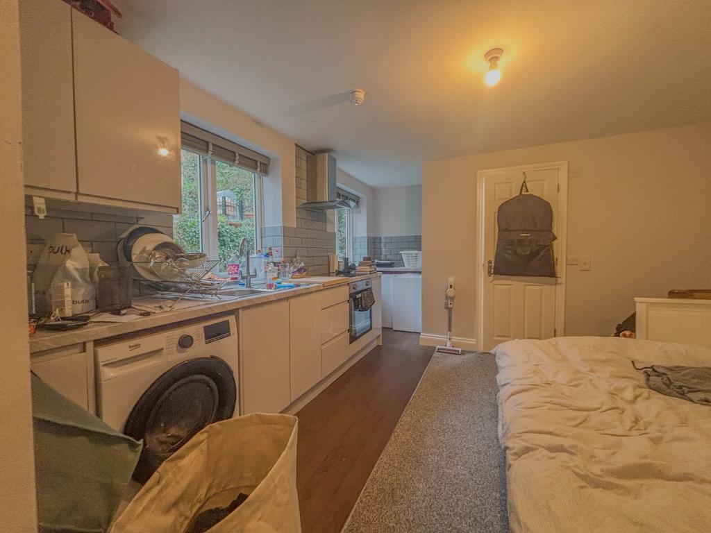 Kitchen/Studio
